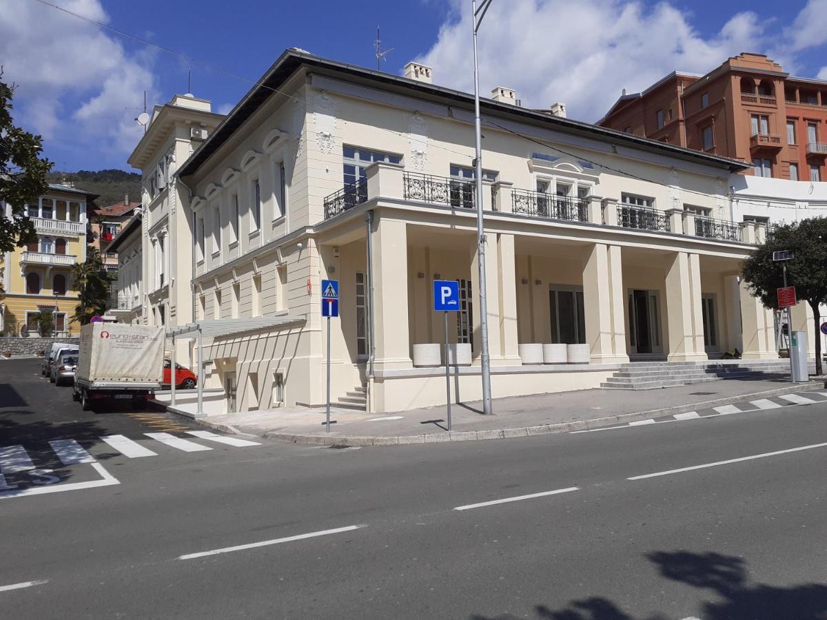 Nada * Opatija